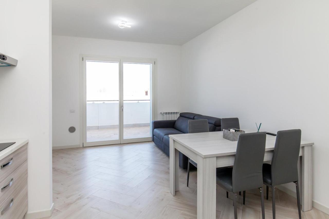 12° Piano Torre Diamante - 67 Appartamento *